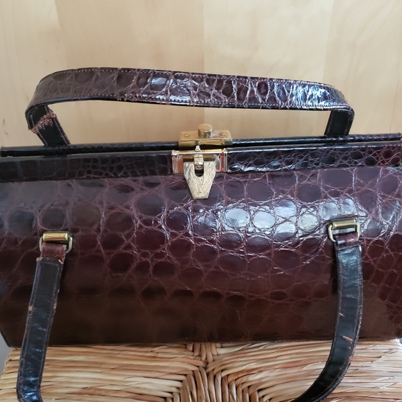 VINTAGE Bellestone Alligator Handbag! - Picture 12 of 14